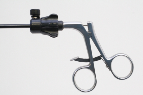 Summit TR1012 Laparoscopic Fundus Wave Grasping Forcep - Image 2