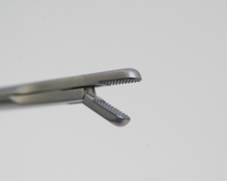Summit Surgical TR7100 Laparoscopic Straight Needle Holder