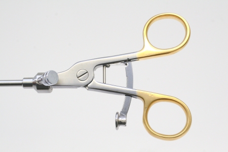 Summit TR7105 Laparoscopic Needle Holder - Image 2