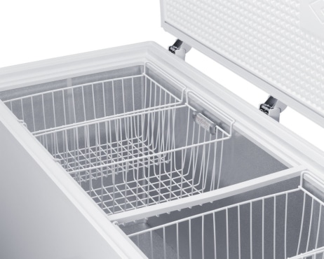 Summit VT203 Chest Freezer -30ºC Low Temperature - Image 2