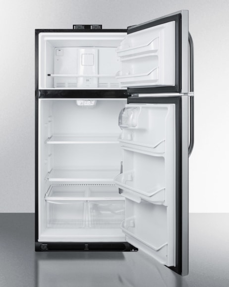 Summit BKRF18PL Break Room Refrigerator Freezer - Image 2